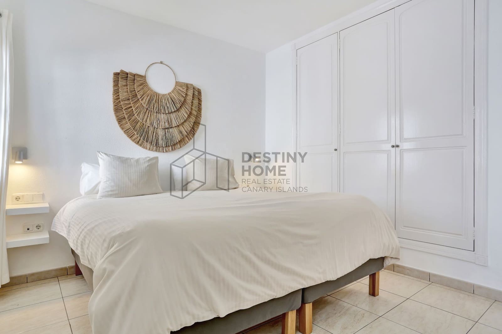 2 makuuhuone Huvila myytävänä paikassa Corralejo mukana uima-altaan - 545 000 € (Ref: 9607556)