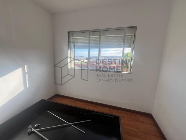 3 soveværelse Lejlighed til salg i Puerto del Rosario - € 190.000 (Ref: 9607557)