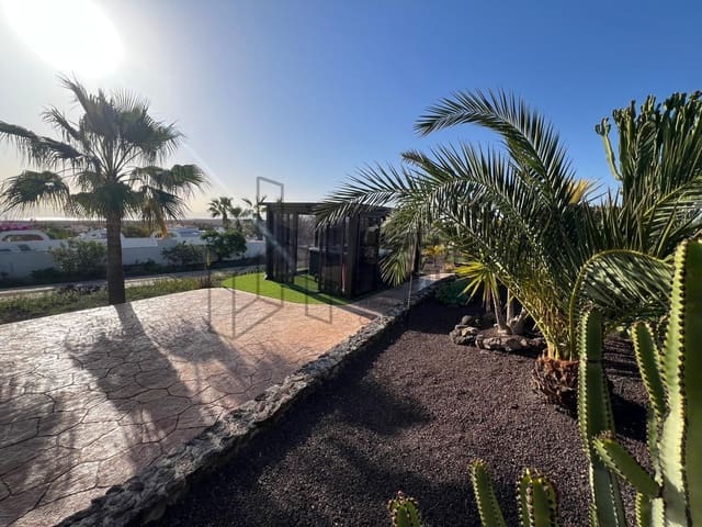 2 sypialnia Willa na sprzedaż w Parque Holandés, La Oliva z garażem - 550 000 € (Ref: 9627298)