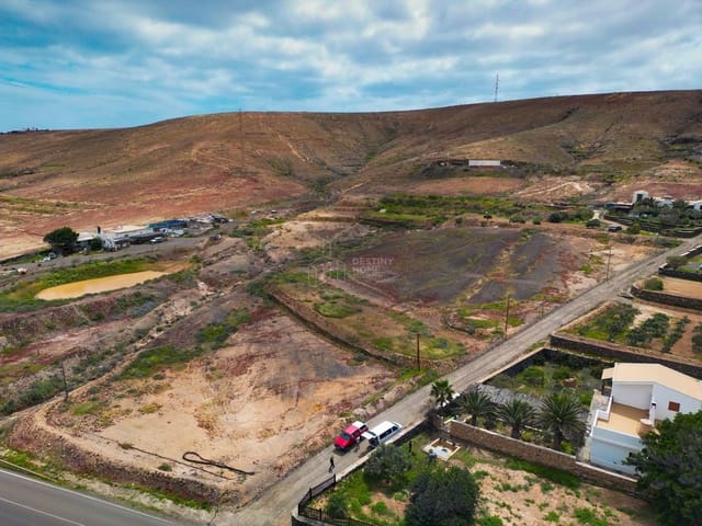 Terreno Não Urbanizado para venda em Guisguey, Puerto del Rosario - 135 000 € (Ref: 9644558)