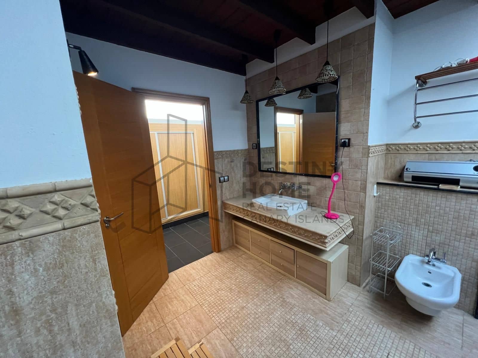 5 bedroom Villa for sale in Puerto del Rosario with pool garage - € 710,000 (Ref: 9651682)