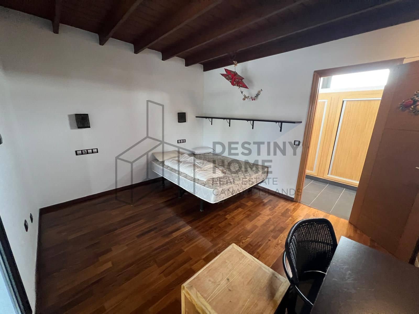 5 bedroom Villa for sale in Puerto del Rosario with pool garage - € 710,000 (Ref: 9651682)