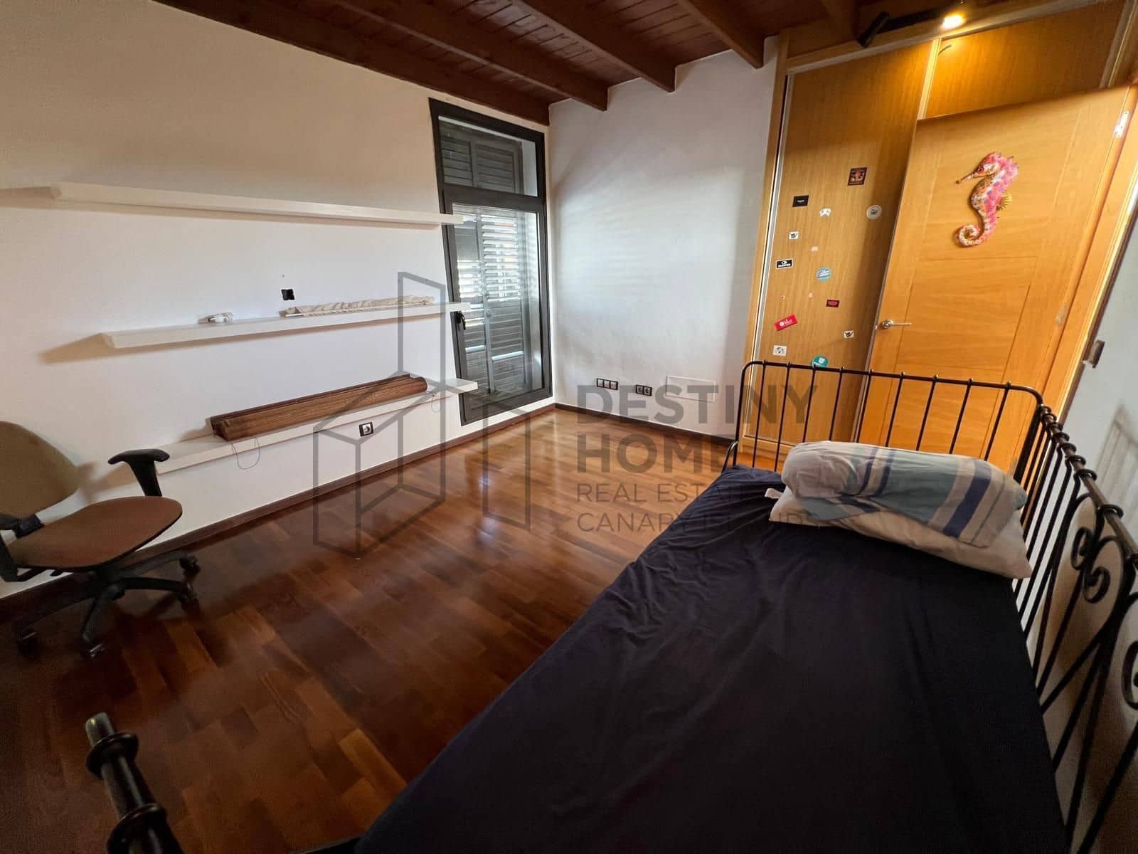 5 bedroom Villa for sale in Puerto del Rosario with pool garage - € 710,000 (Ref: 9651682)