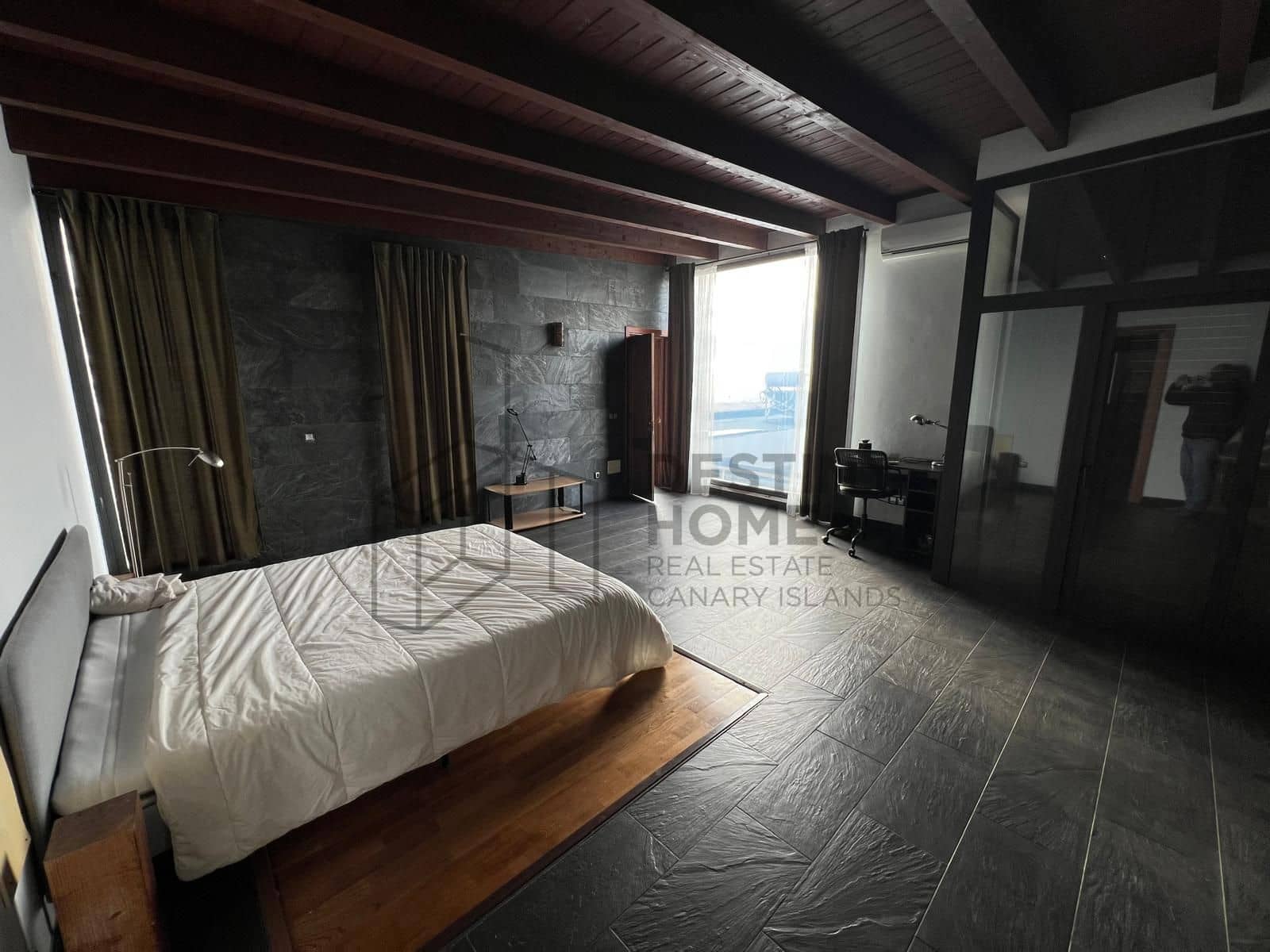 5 bedroom Villa for sale in Puerto del Rosario with pool garage - € 710,000 (Ref: 9651682)