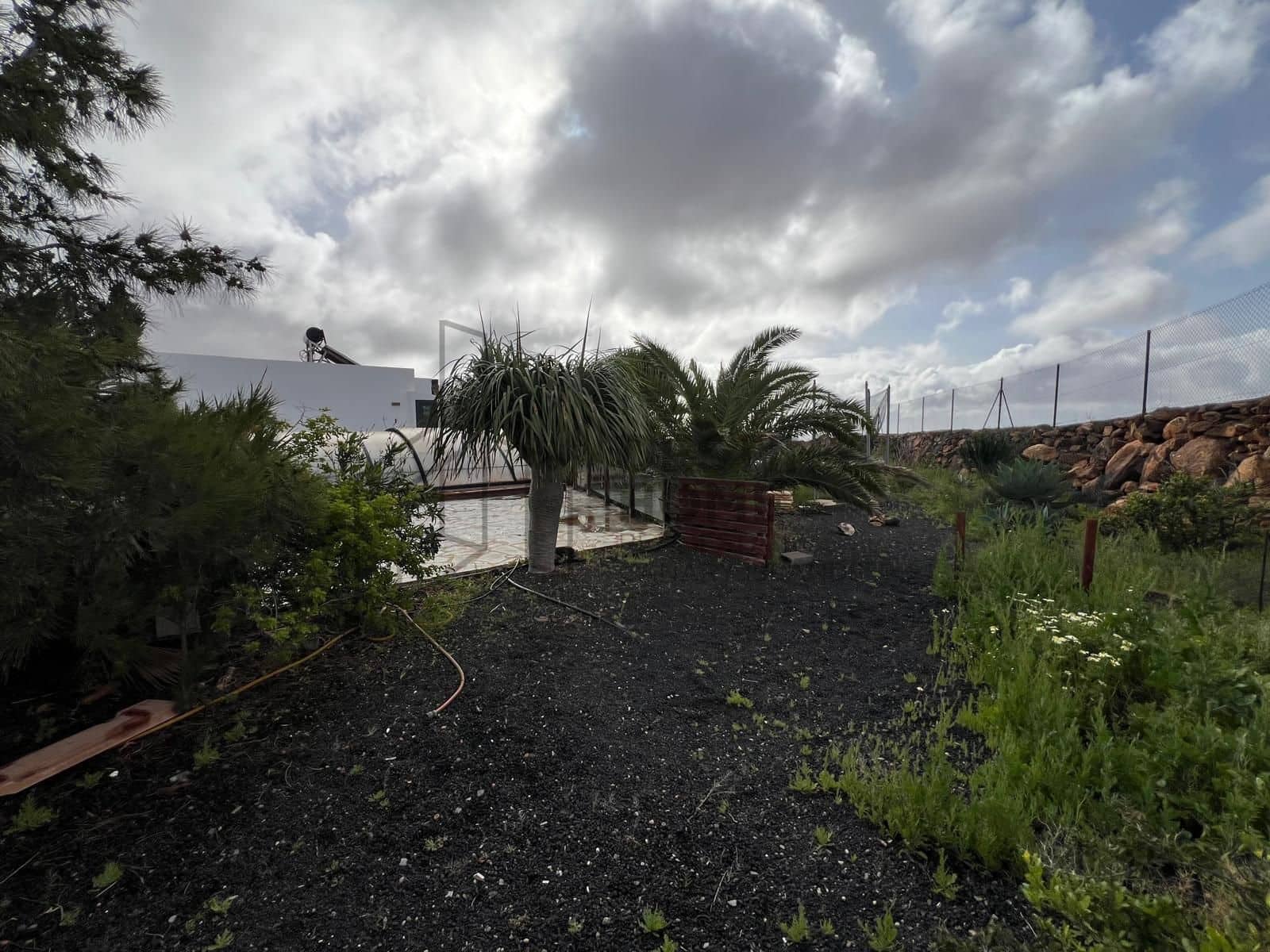 5 bedroom Villa for sale in Puerto del Rosario with pool garage - € 710,000 (Ref: 9651682)