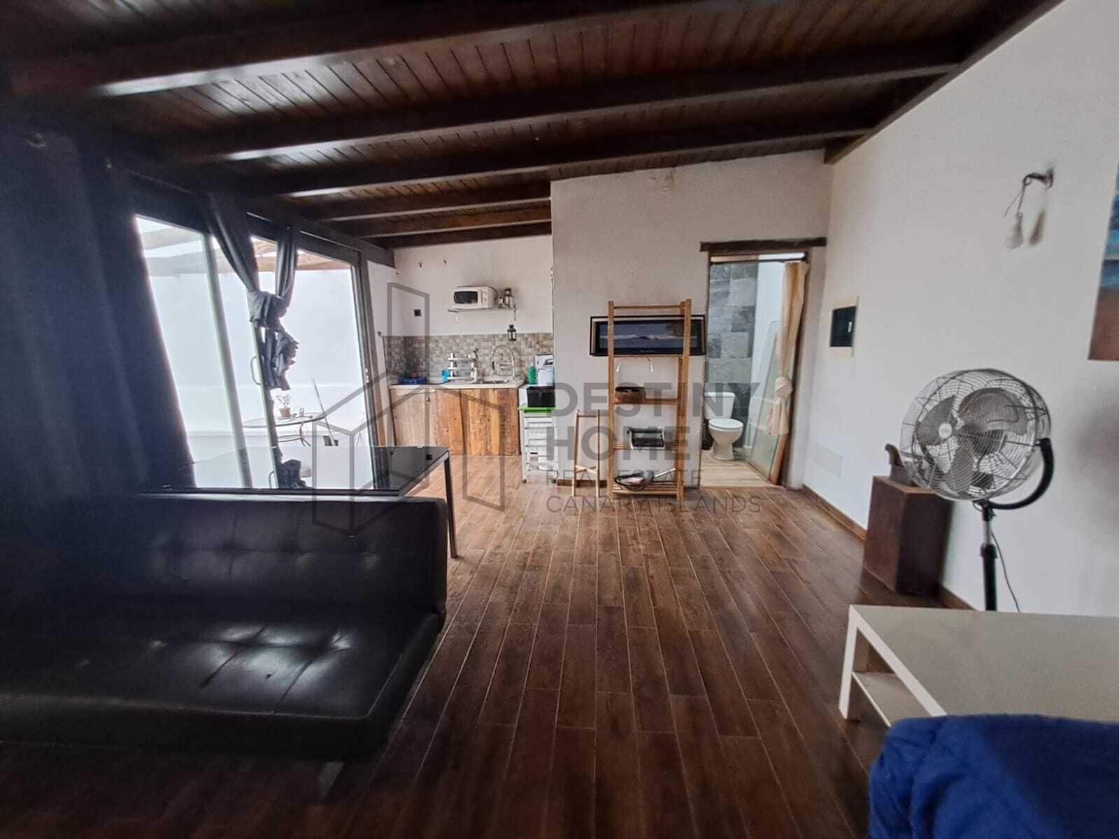 5 bedroom Villa for sale in Puerto del Rosario with pool garage - € 710,000 (Ref: 9651682)