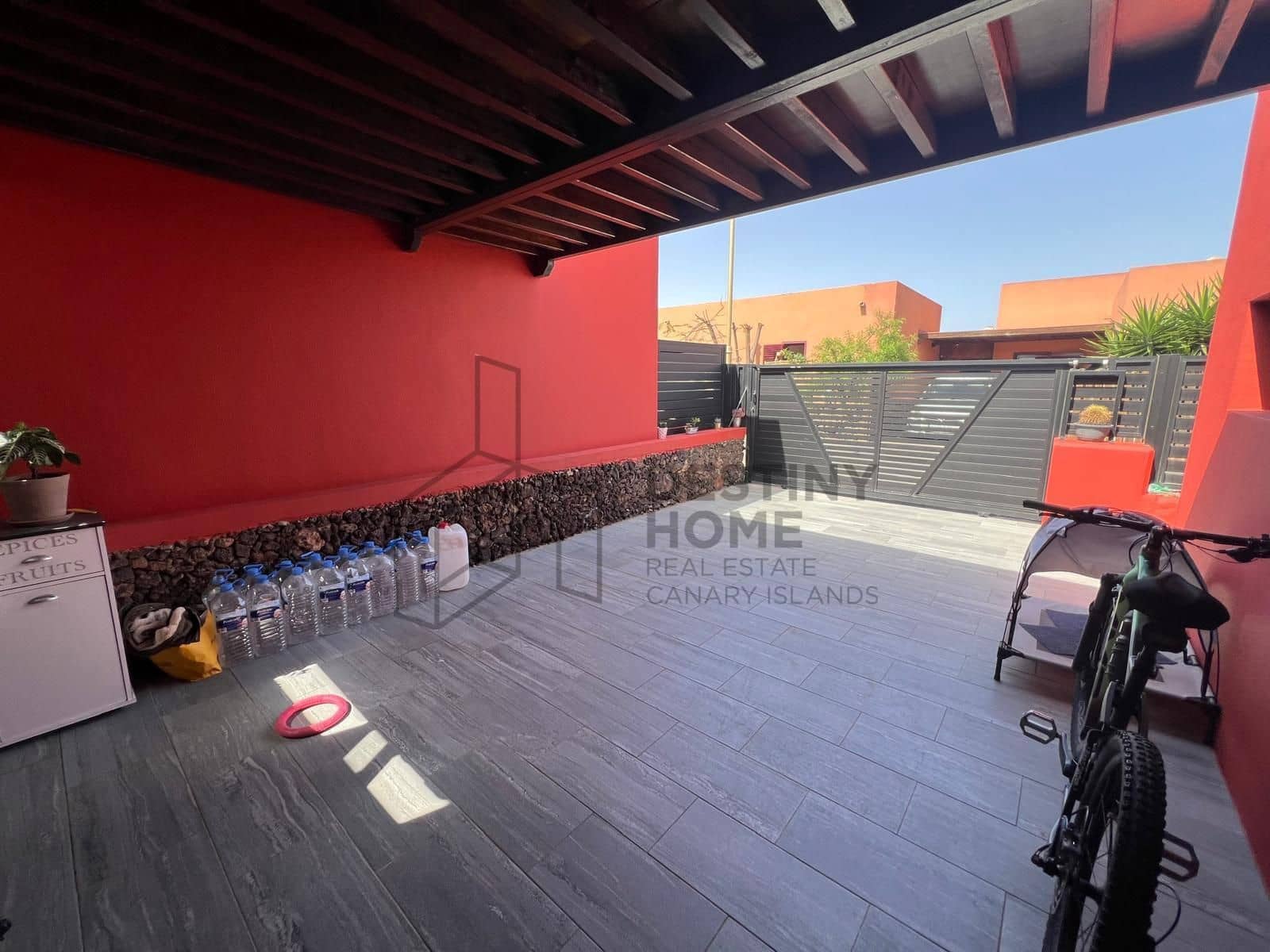 2 soverom Villa til salgs i Corralejo med svømmebasseng garasje - € 425 000 (Ref: 9655725)