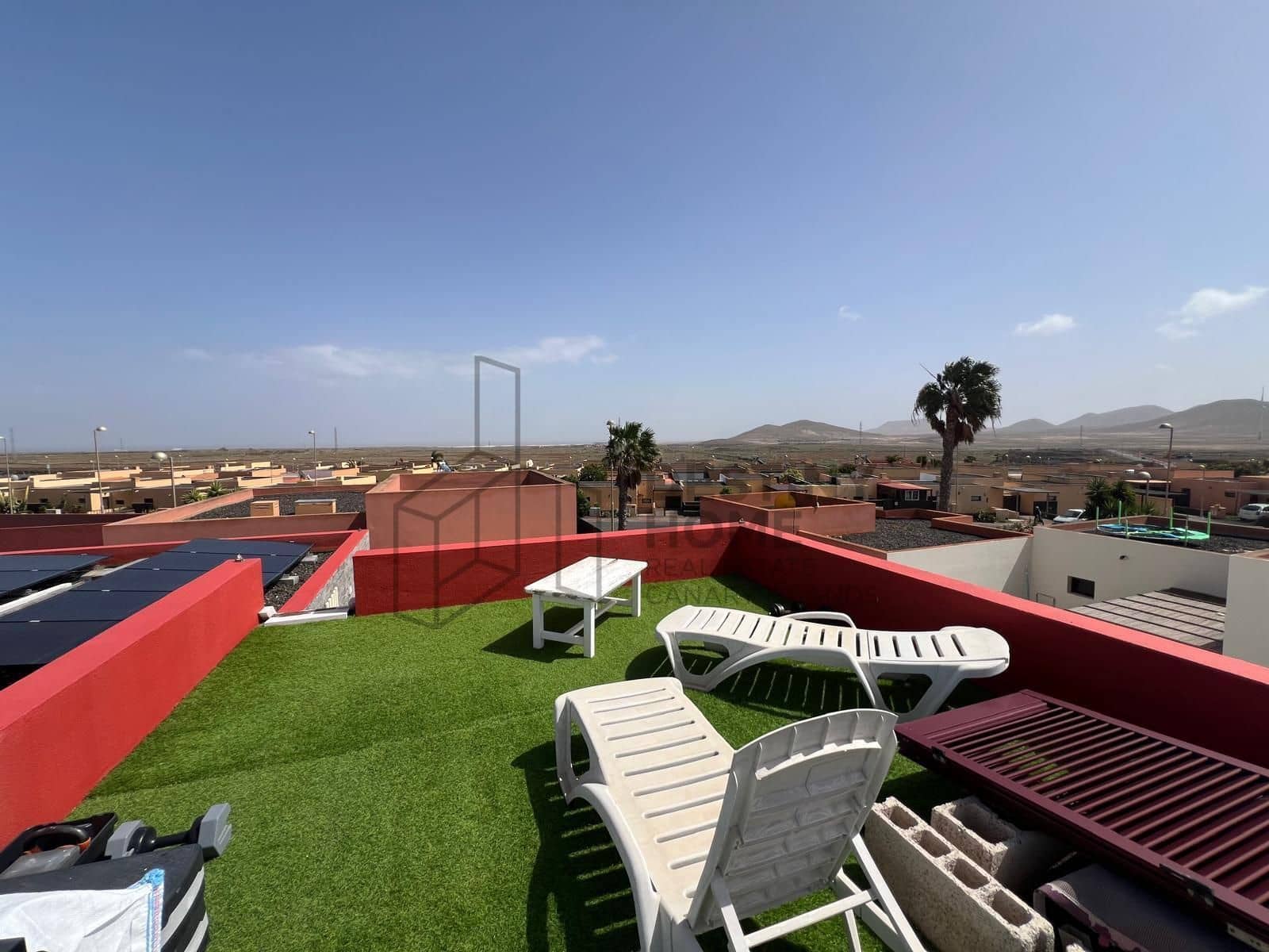 2 soverom Villa til salgs i Corralejo med svømmebasseng garasje - € 425 000 (Ref: 9655725)