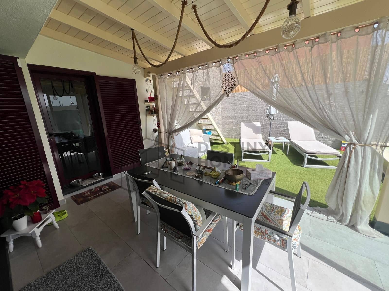 2 soverom Villa til salgs i Corralejo med svømmebasseng garasje - € 425 000 (Ref: 9655725)