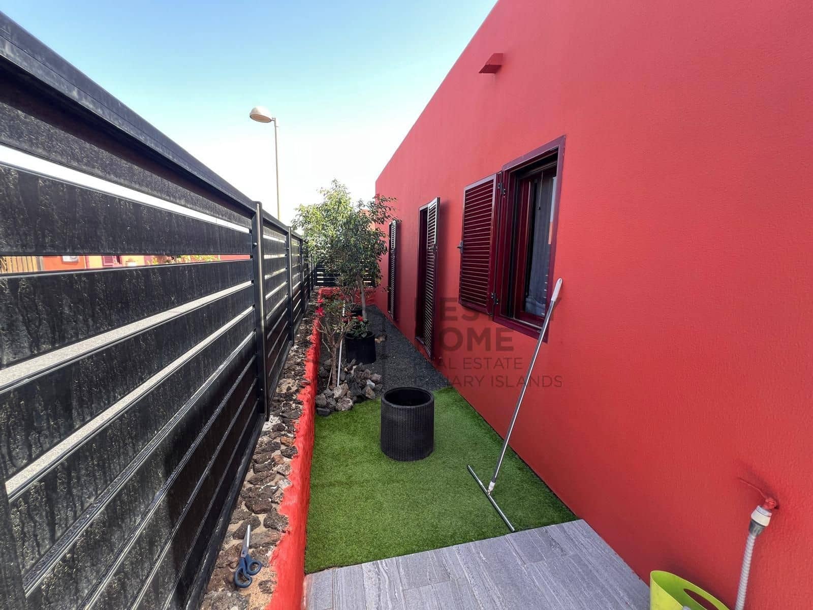 2 soverom Villa til salgs i Corralejo med svømmebasseng garasje - € 425 000 (Ref: 9655725)