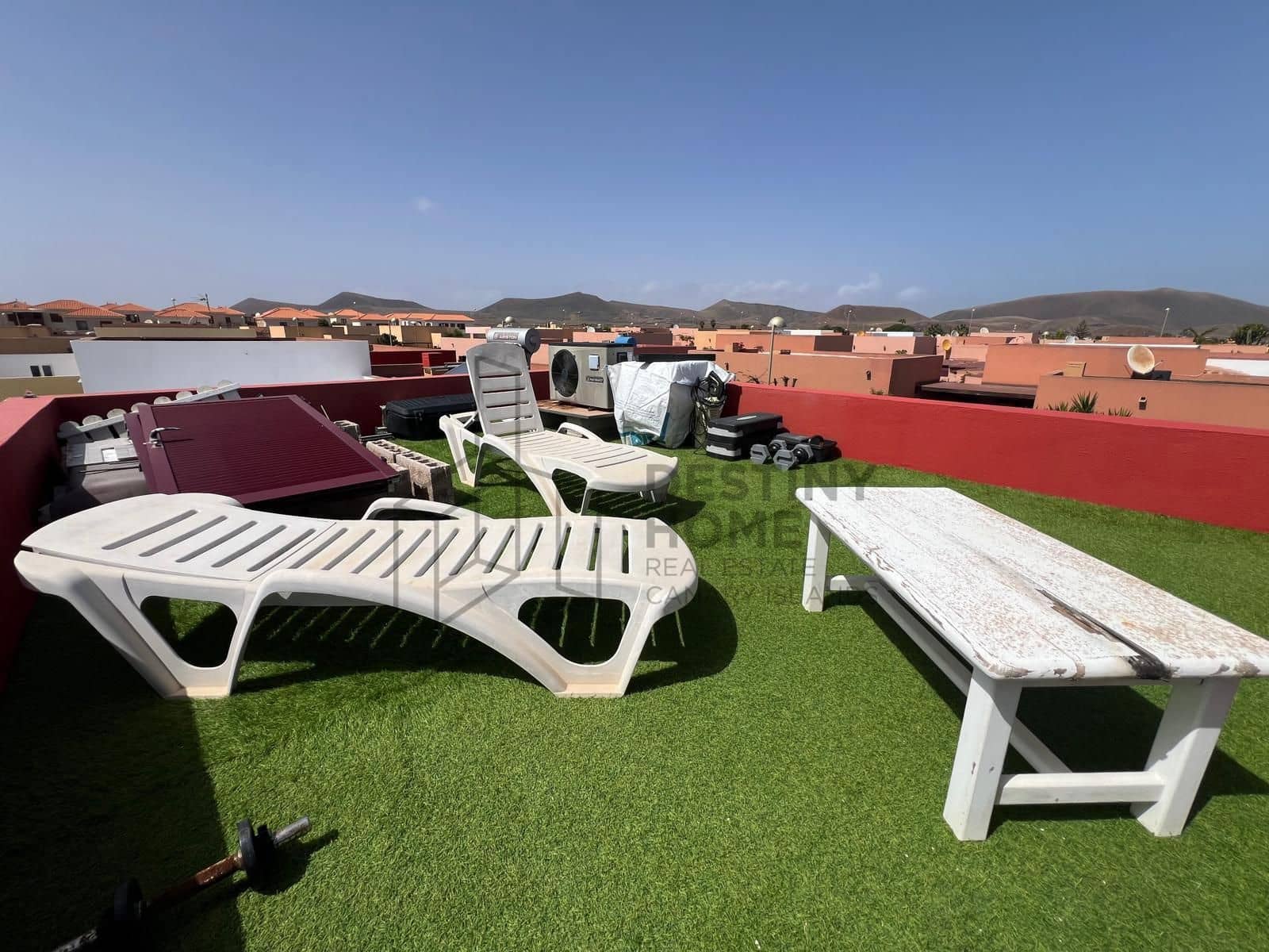 2 soverom Villa til salgs i Corralejo med svømmebasseng garasje - € 425 000 (Ref: 9655725)