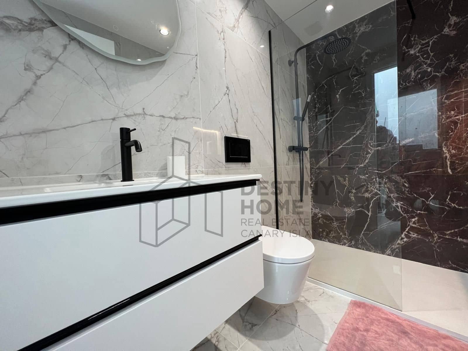 3 bedroom Semi-detached Villa for sale in Corralejo with pool garage - € 480,000 (Ref: 9658403)