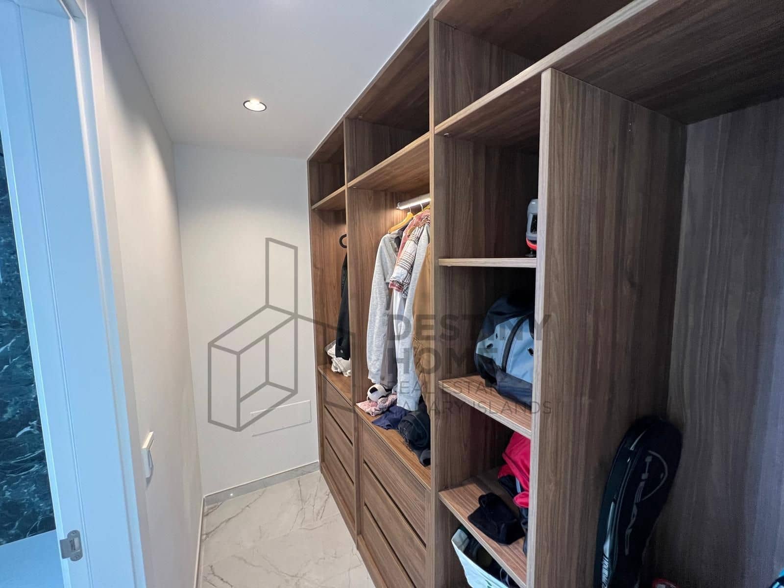 3 bedroom Semi-detached Villa for sale in Corralejo with pool garage - € 480,000 (Ref: 9658403)