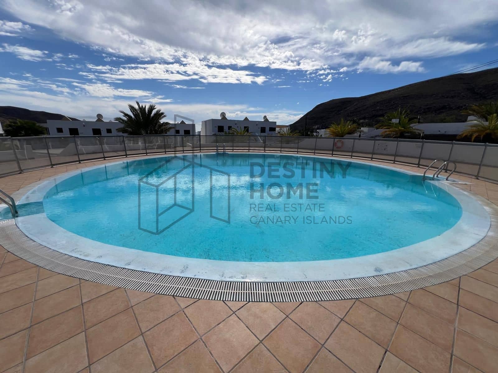 1 sovrum Lägenhet till salu i Tuineje med pool - 129 000 € (Ref: 9670094)