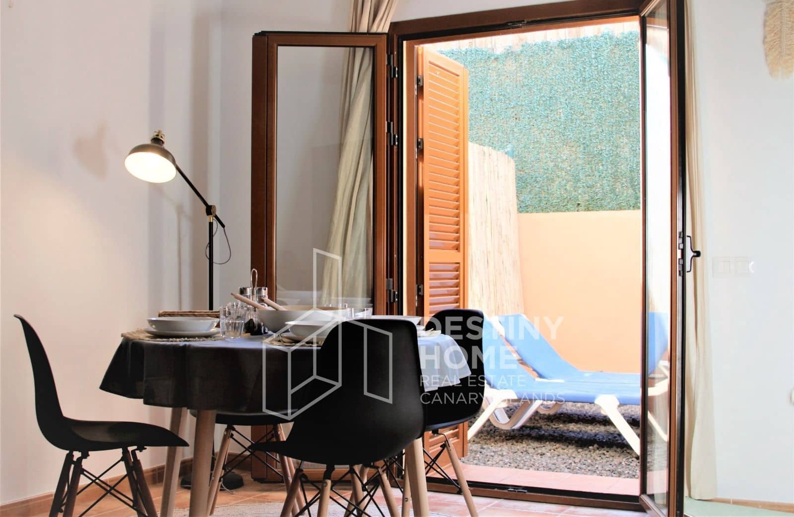 1 sypialnia Dom na sprzedaż w Corralejo z basenem garażem - 195 000 € (Ref: 9670095)