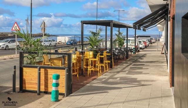 1 sypialnia Komercyjne do wynajęcia w Corralejo, La Oliva z garażem - 3 900 € (Ref: 9679563)