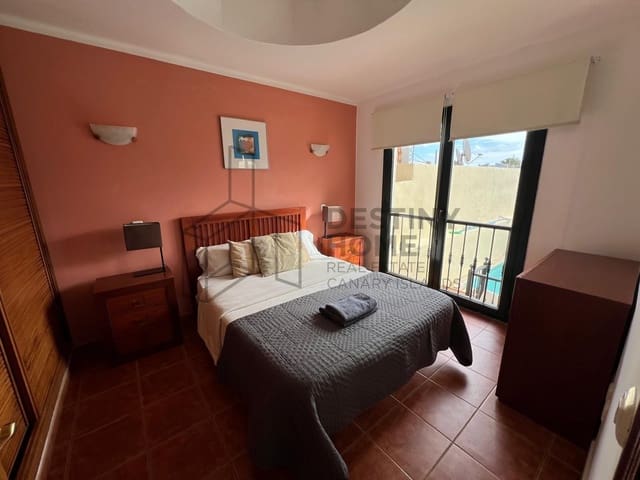 4 bedroom Villa for sale in Corralejo, La Oliva with pool - € 470,000 (Ref: 9698681)