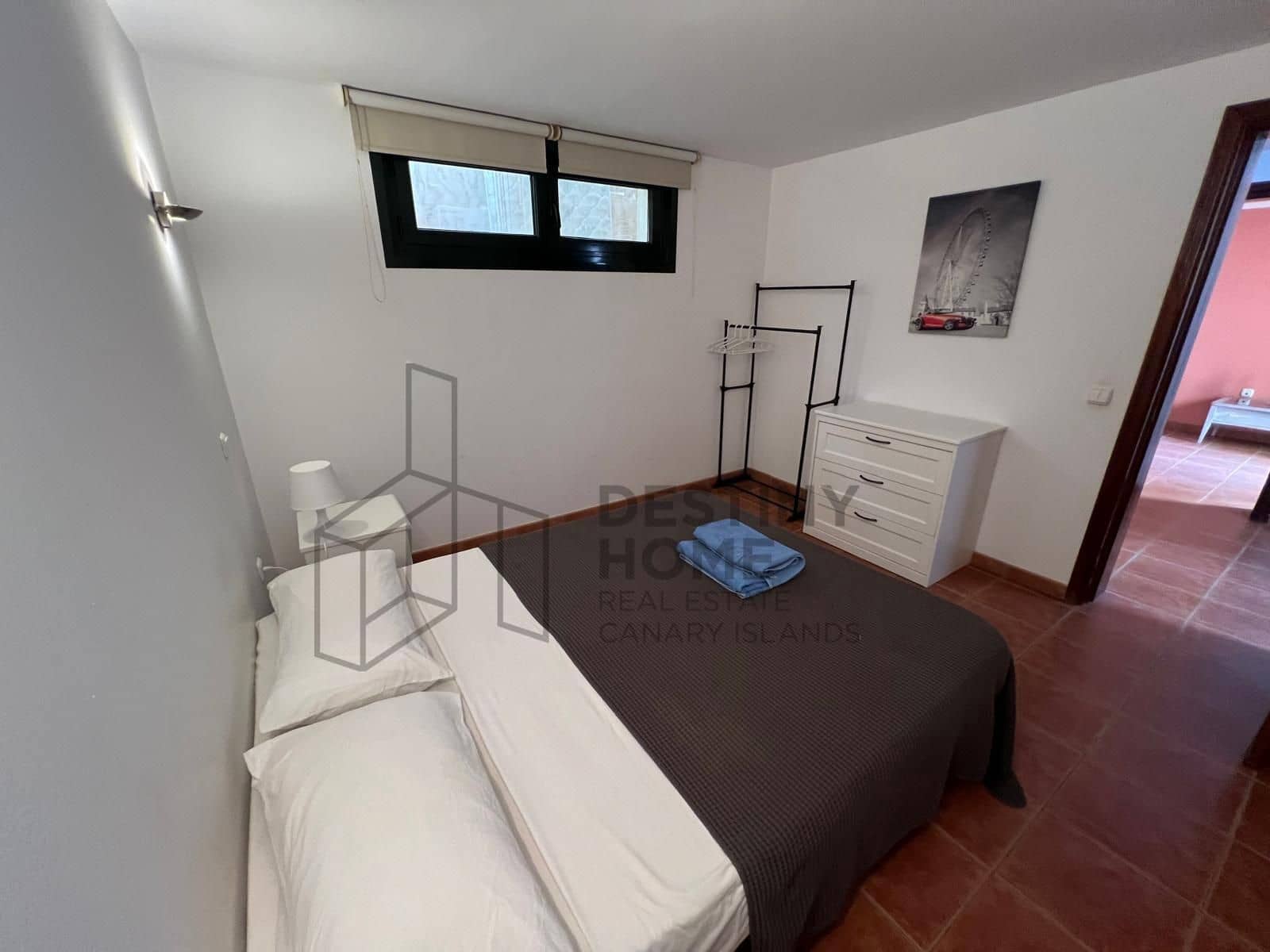 4 bedroom Villa for sale in Corralejo with pool - € 470,000 (Ref: 9698681)