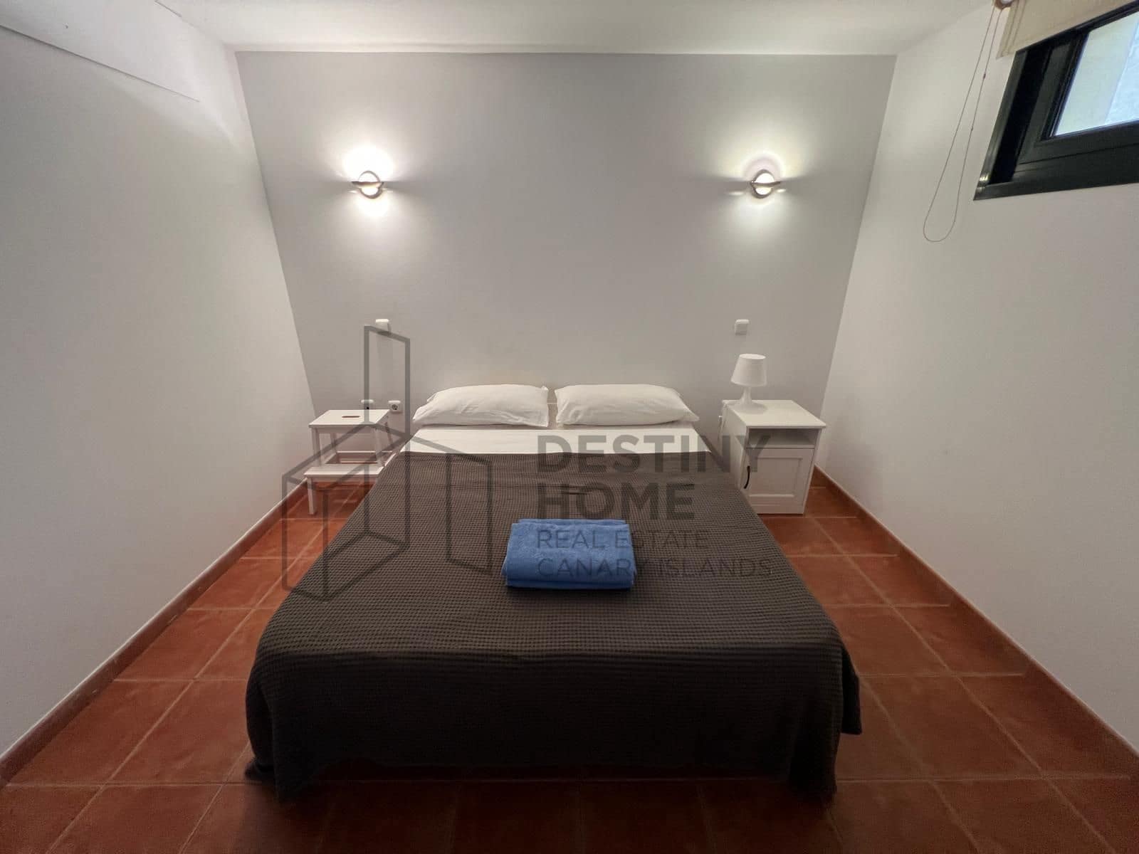 4 bedroom Villa for sale in Corralejo with pool - € 470,000 (Ref: 9698681)