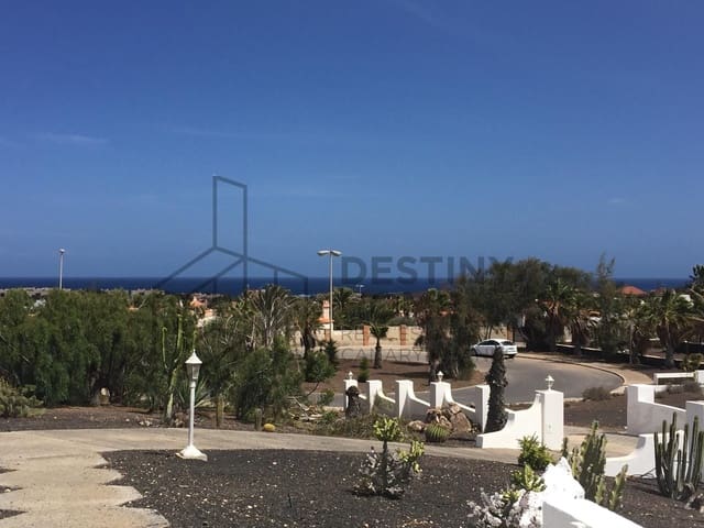 3 Zimmer Villa zu verkaufen in Parque Holandés, La Oliva mit Garage - 625.000 € (Ref: 9719679)