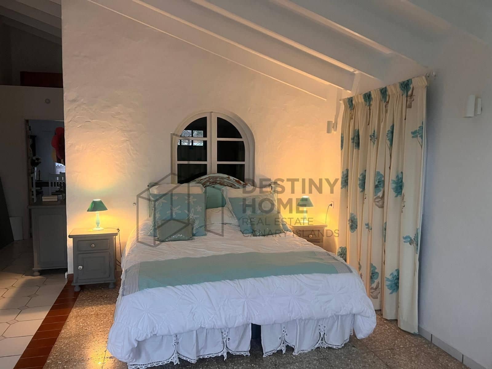 3 bedroom Villa for sale in Parque Holandes with garage - € 625,000 (Ref: 9719679)