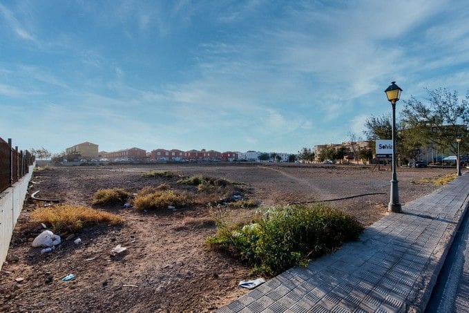 Building Plot for sale in La Oliva - € 630,000 (Ref: 9726413)