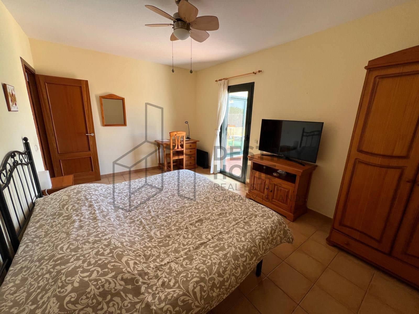 1 chambre Villa/Maison à vendre à Corralejo avec garage - 240 000 € (Ref: 9755365)