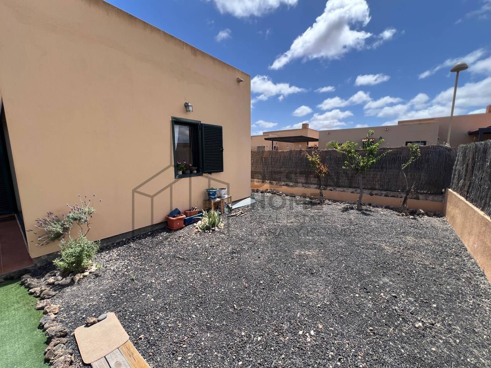 1 chambre Villa/Maison à vendre à Corralejo avec garage - 240 000 € (Ref: 9755365)