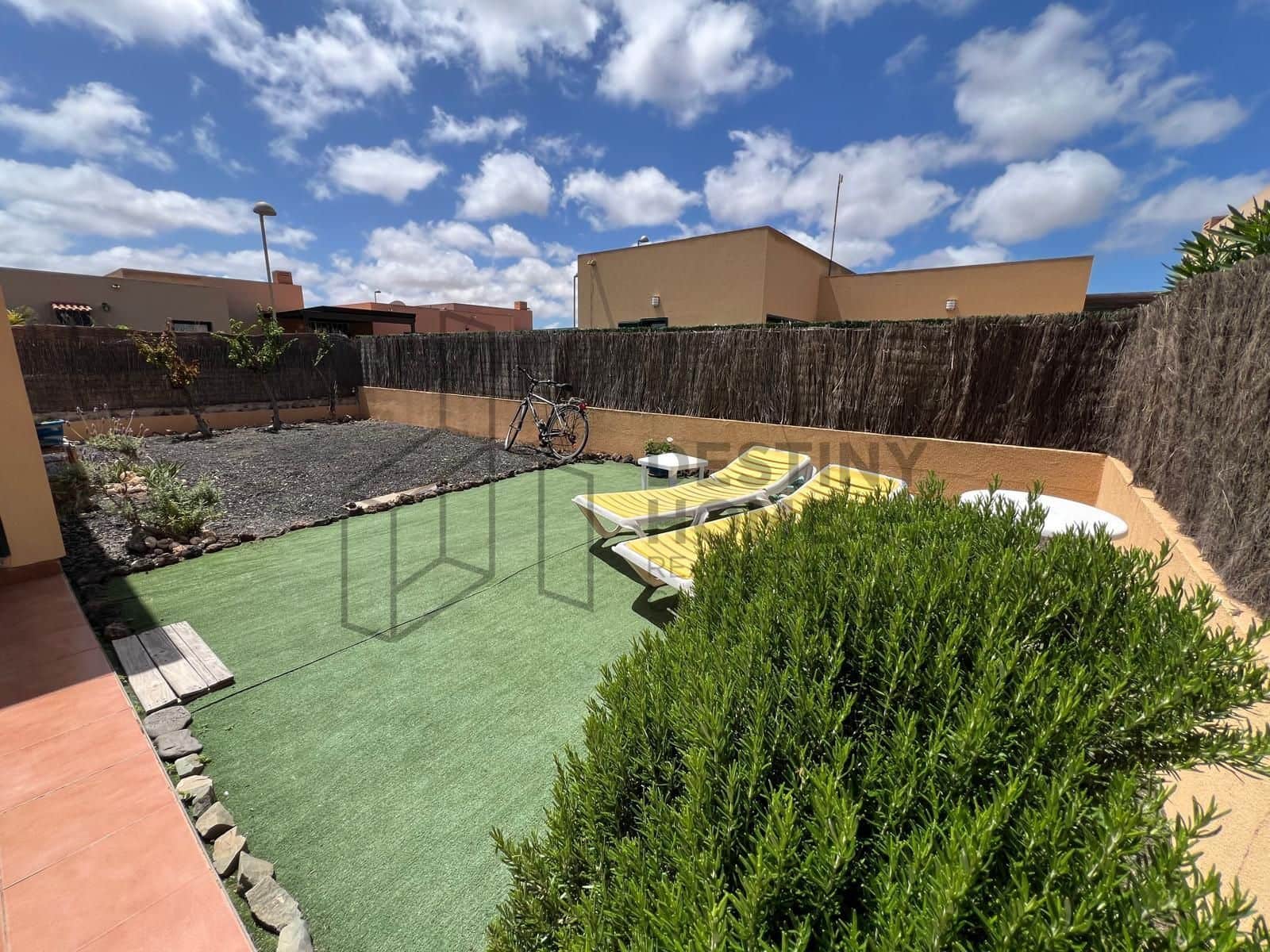 1 chambre Villa/Maison à vendre à Corralejo avec garage - 240 000 € (Ref: 9755365)