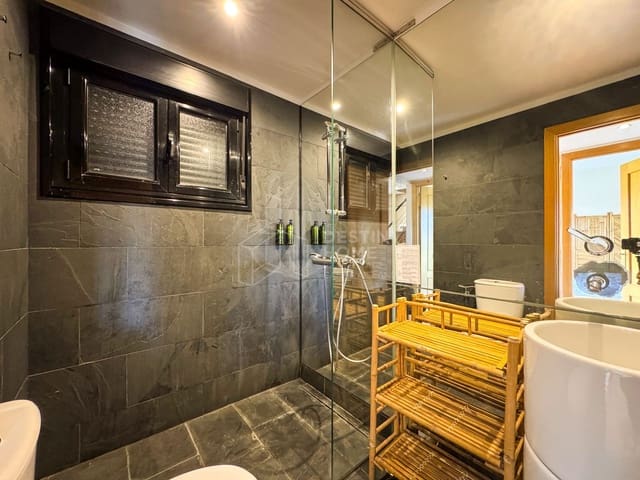 2 makuuhuone Paritalo vuokrattavana paikassa Lajares, La Oliva mukana uima-altaan - 1 125 € (Ref: 9790734)