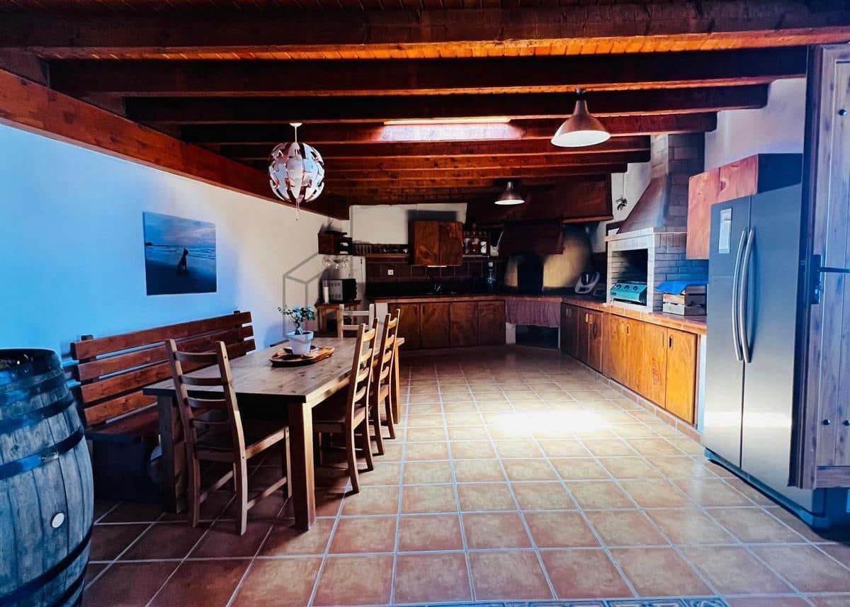 2 sovrum Villa till salu i Tuineje med pool - 347 000 € (Ref: 9798890)