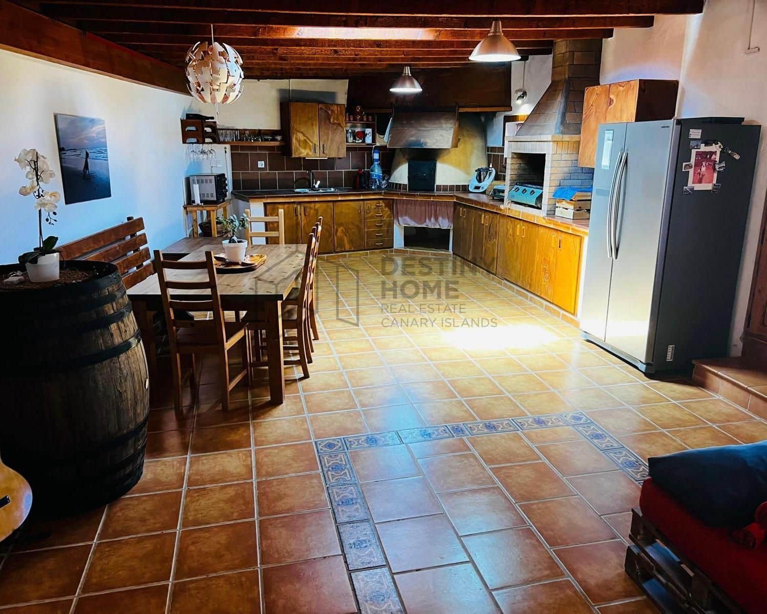 2 sovrum Villa till salu i Tuineje med pool - 347 000 € (Ref: 9798890)