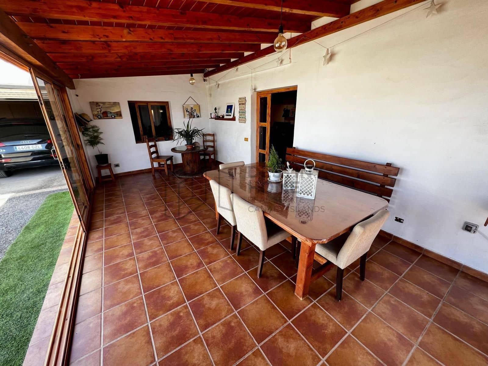 2 sovrum Villa till salu i Tuineje med pool - 347 000 € (Ref: 9798890)