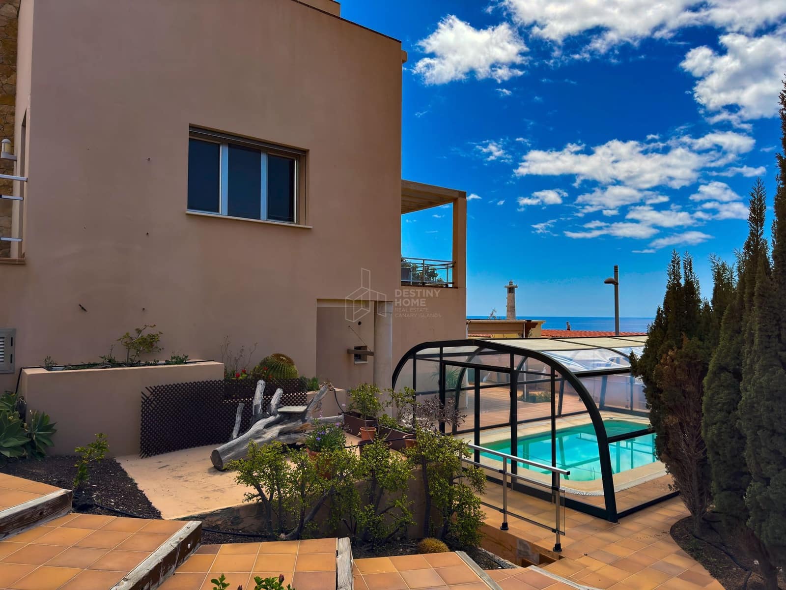 4 quarto Moradia para venda em Morro Jable com piscina garagem - 1 500 000 € (Ref: 9806183)