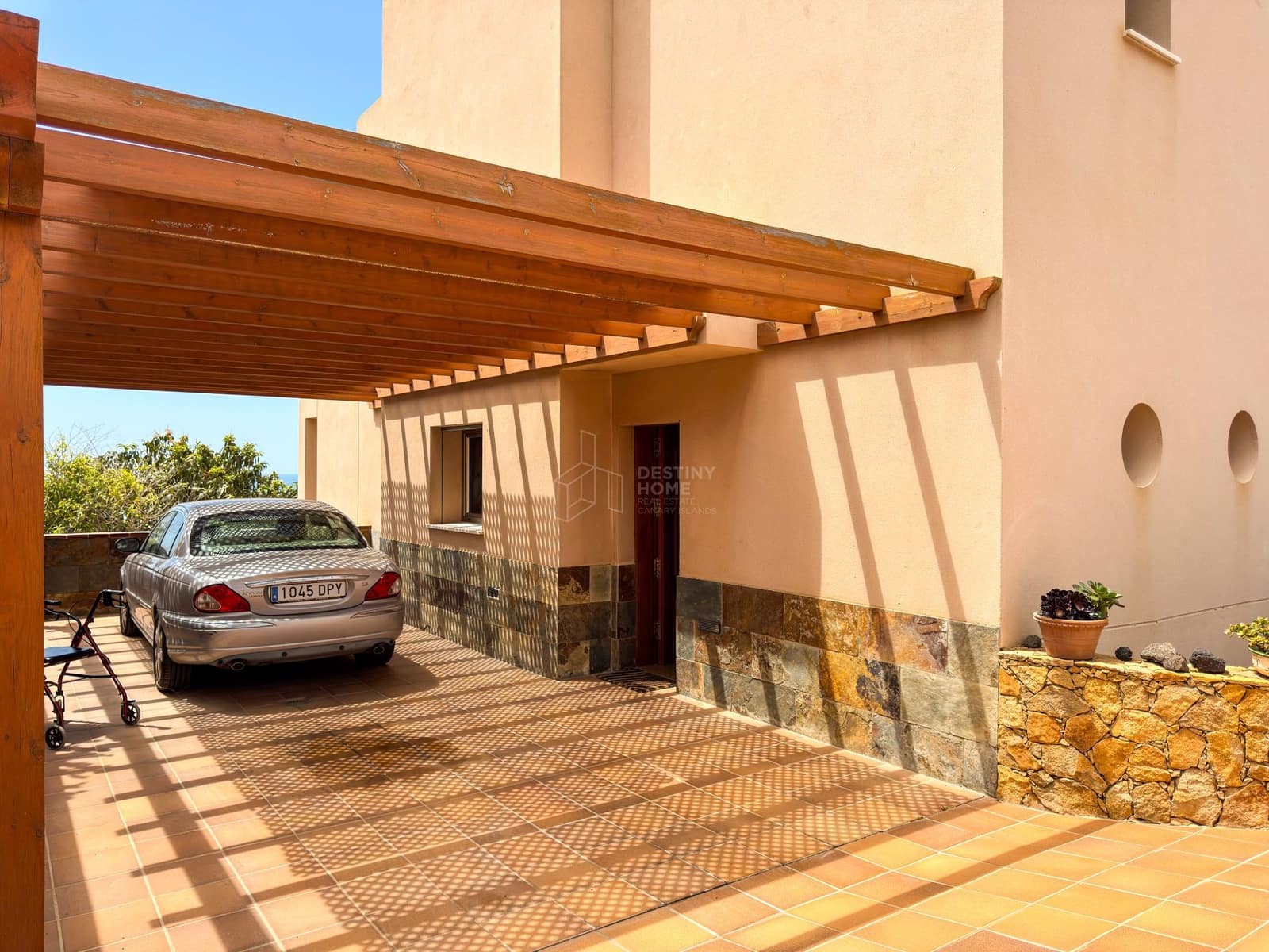 4 quarto Moradia para venda em Morro Jable com piscina garagem - 1 500 000 € (Ref: 9806183)