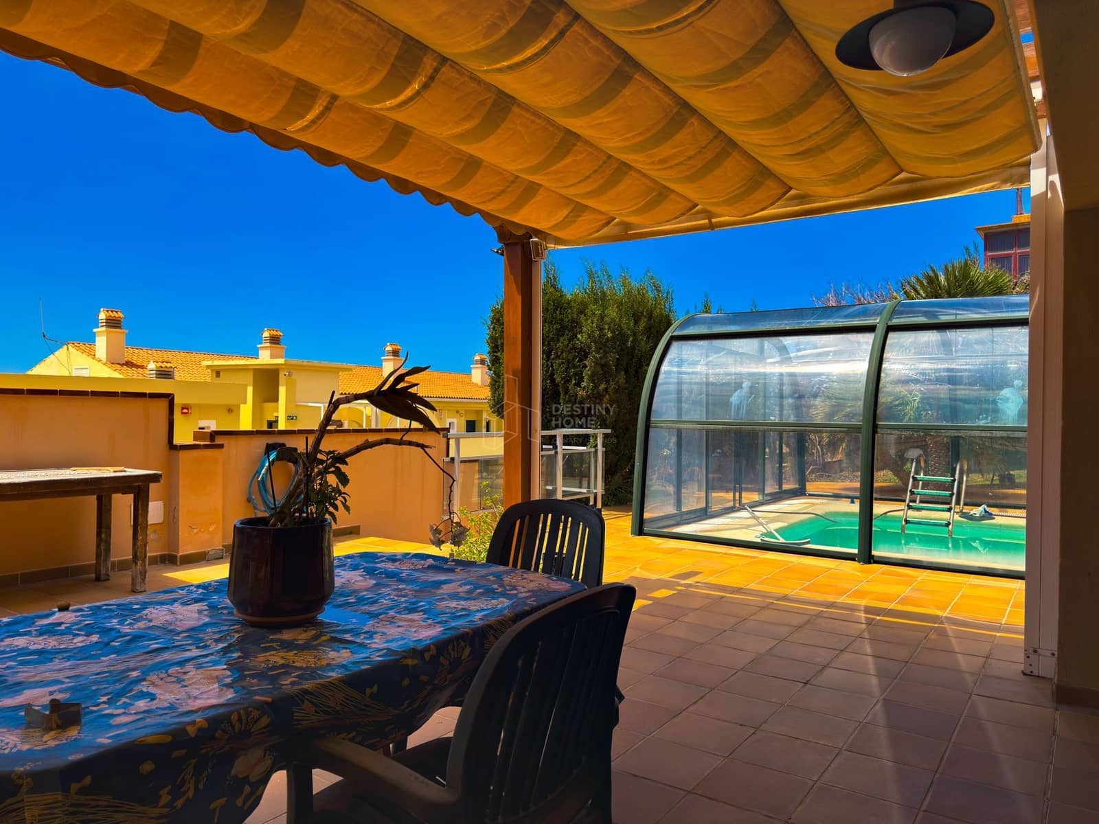 4 quarto Moradia para venda em Morro Jable com piscina garagem - 1 500 000 € (Ref: 9806183)