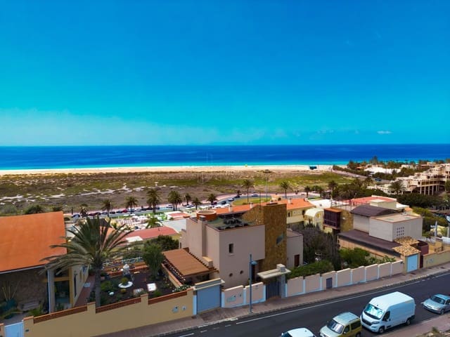 4 quarto Moradia para venda em Morro Jable, Pájara com piscina garagem - 1 500 000 € (Ref: 9806183)