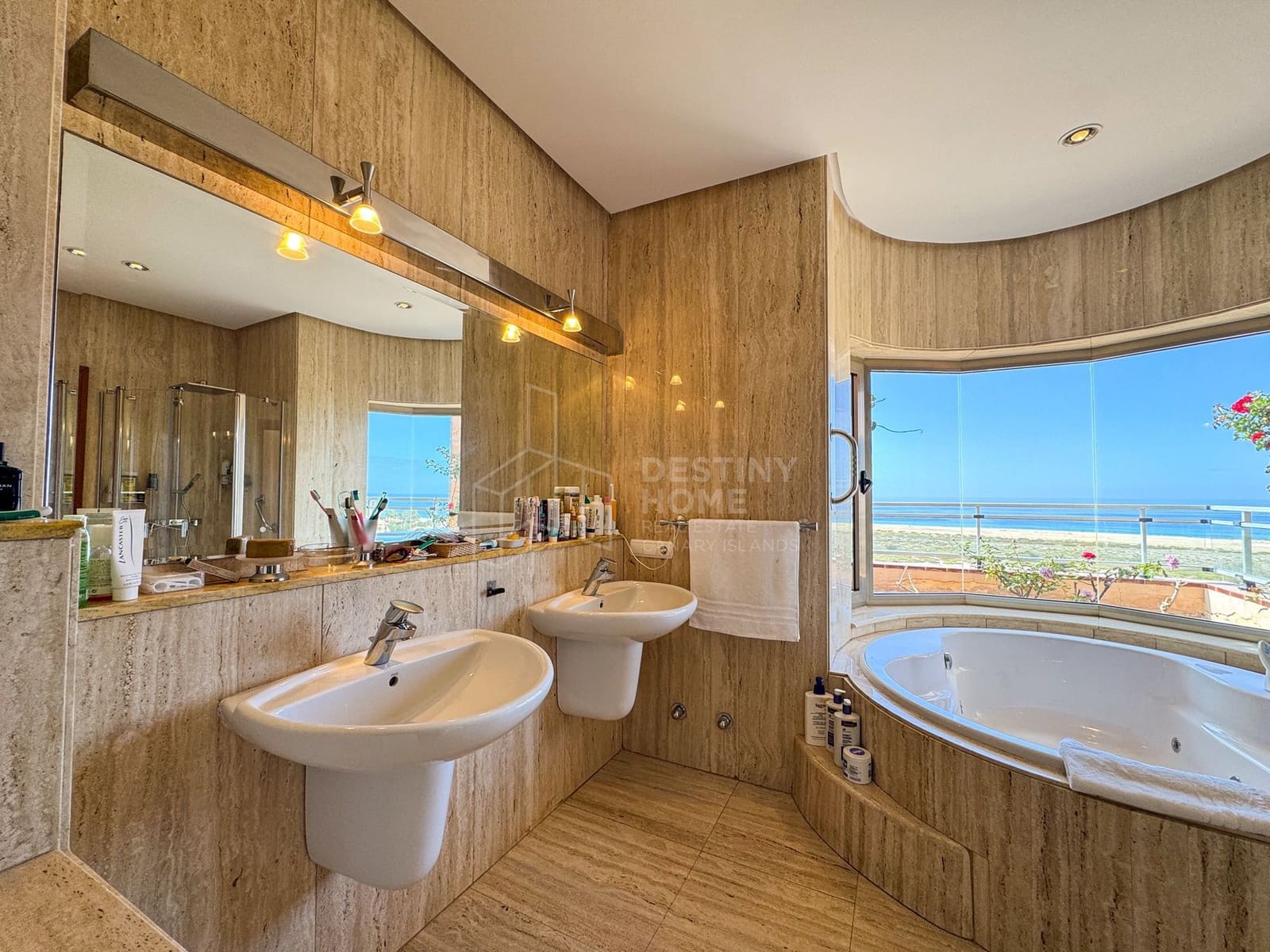 4 quarto Moradia para venda em Morro Jable com piscina garagem - 1 500 000 € (Ref: 9806183)