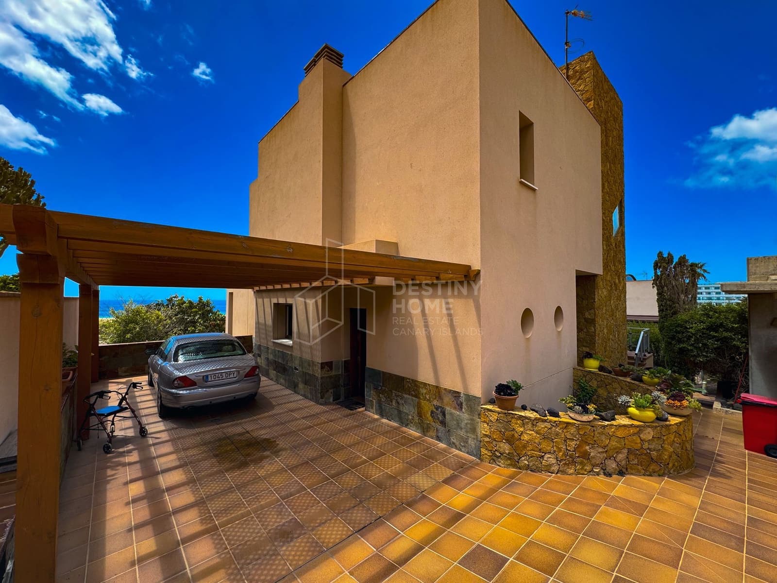 4 quarto Moradia para venda em Morro Jable com piscina garagem - 1 500 000 € (Ref: 9806183)