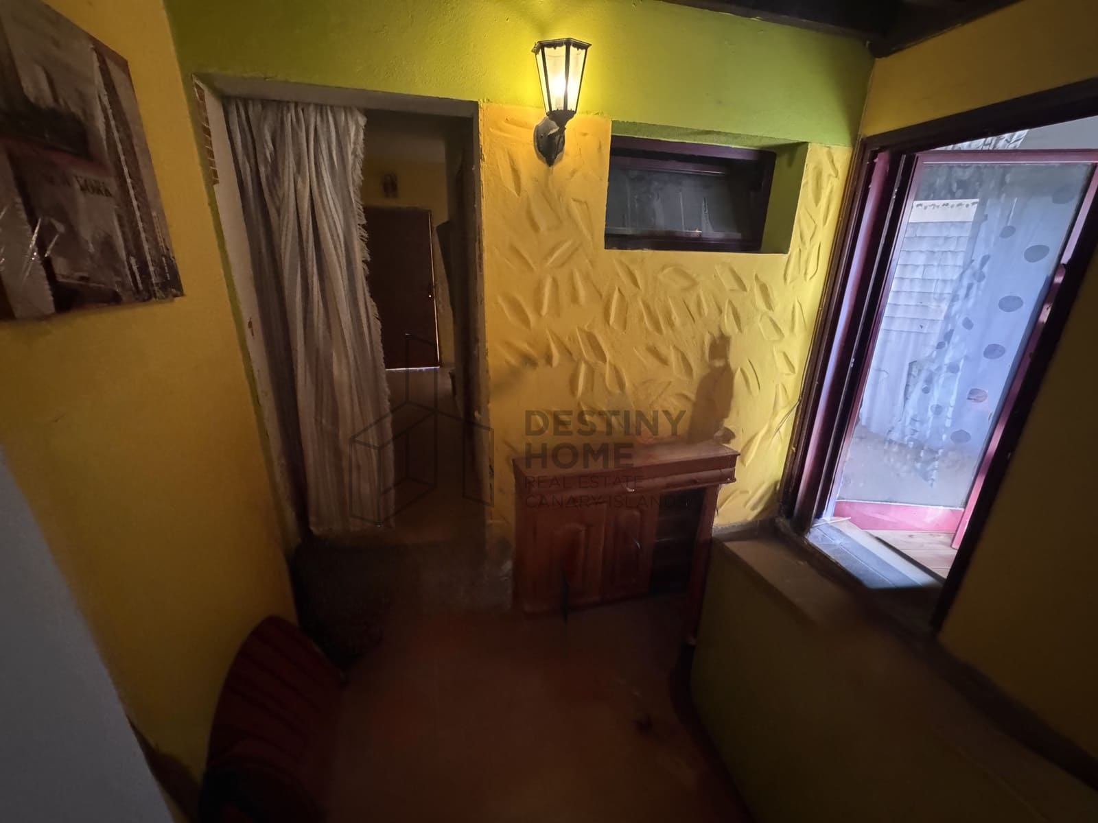 2 bedroom Semi-detached Villa for sale in Corralejo with garage - € 220,000 (Ref: 9811301)