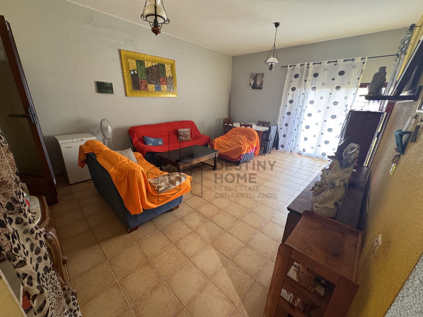 2 bedroom Semi-detached Villa for sale in Corralejo with garage - € 220,000 (Ref: 9811301)