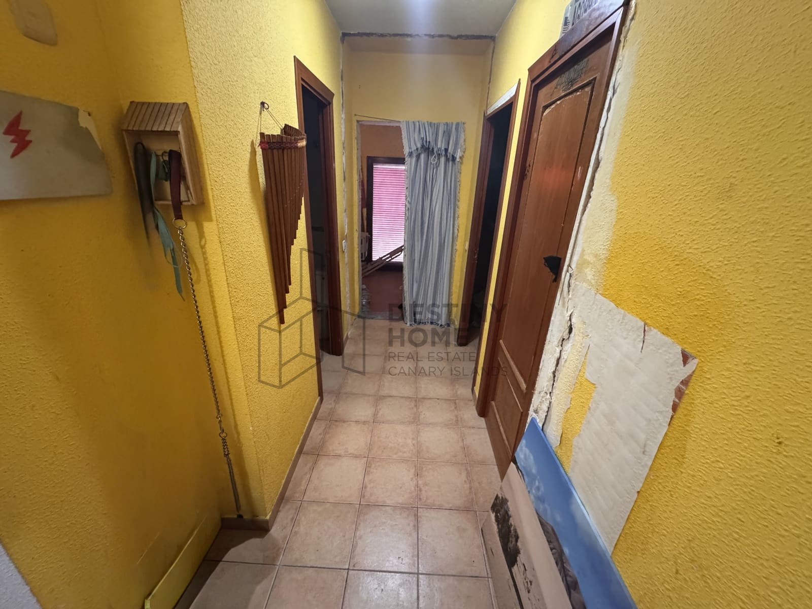 2 bedroom Semi-detached Villa for sale in Corralejo with garage - € 220,000 (Ref: 9811301)