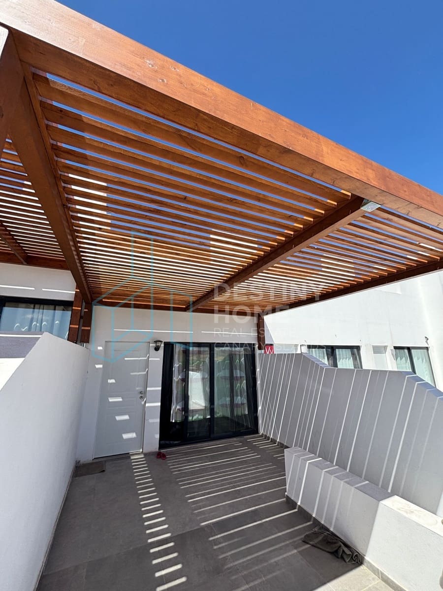 Casa de 2 habitaciones en Corralejo en venta con piscina garaje - 280.000 € (Ref: 9824629)