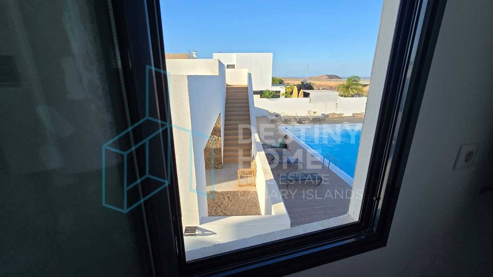 Casa de 2 habitaciones en Corralejo en venta con piscina garaje - 280.000 € (Ref: 9824629)