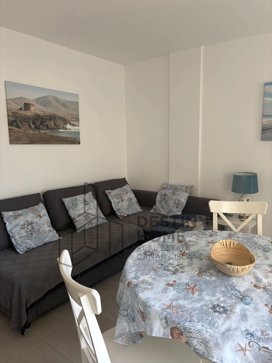 1 sovrum Lägenhet att hyra i Corralejo med pool - 1 200 € (Ref: 9830776)