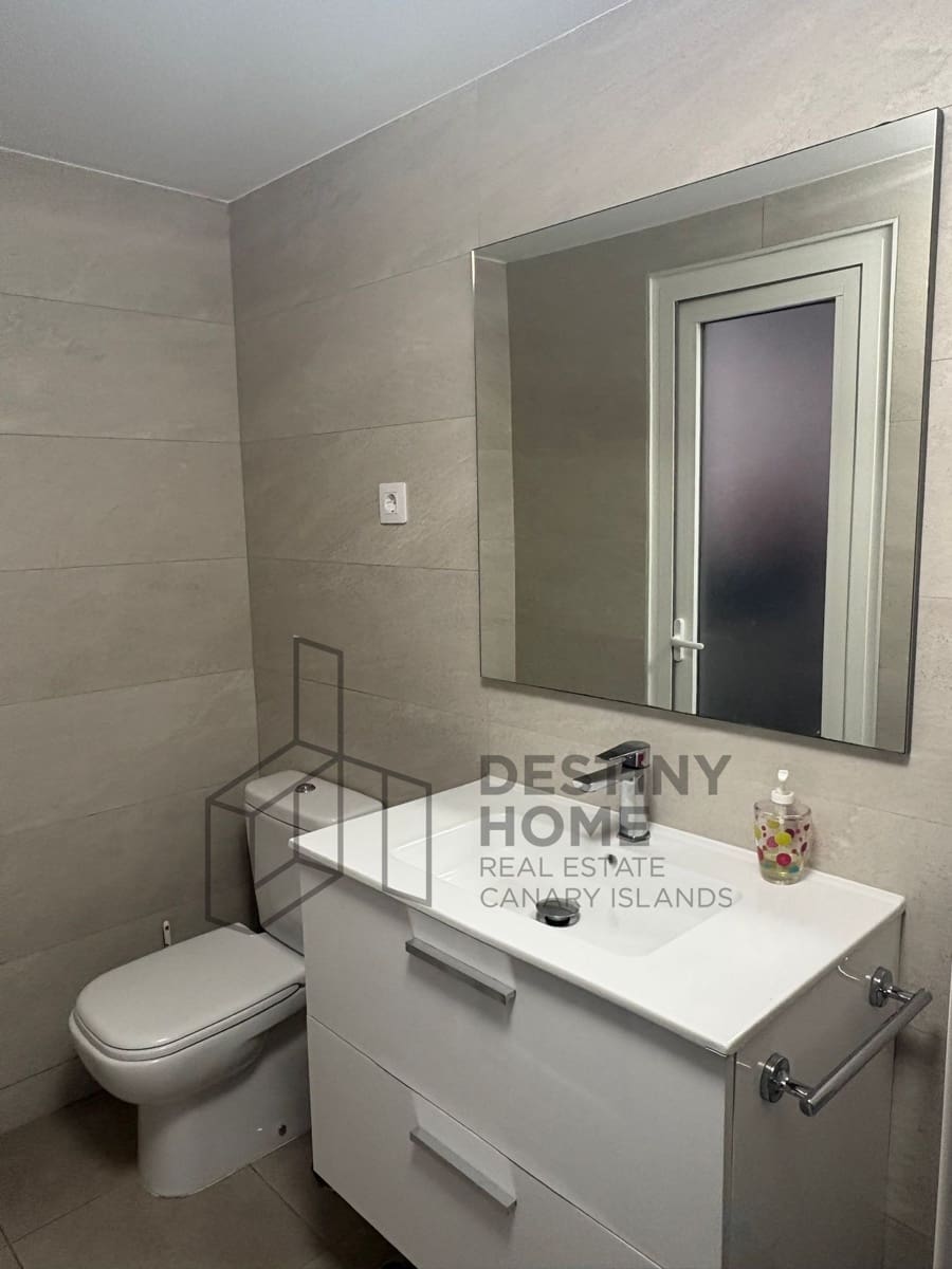 1 sovrum Lägenhet att hyra i Corralejo med pool - 1 200 € (Ref: 9830776)