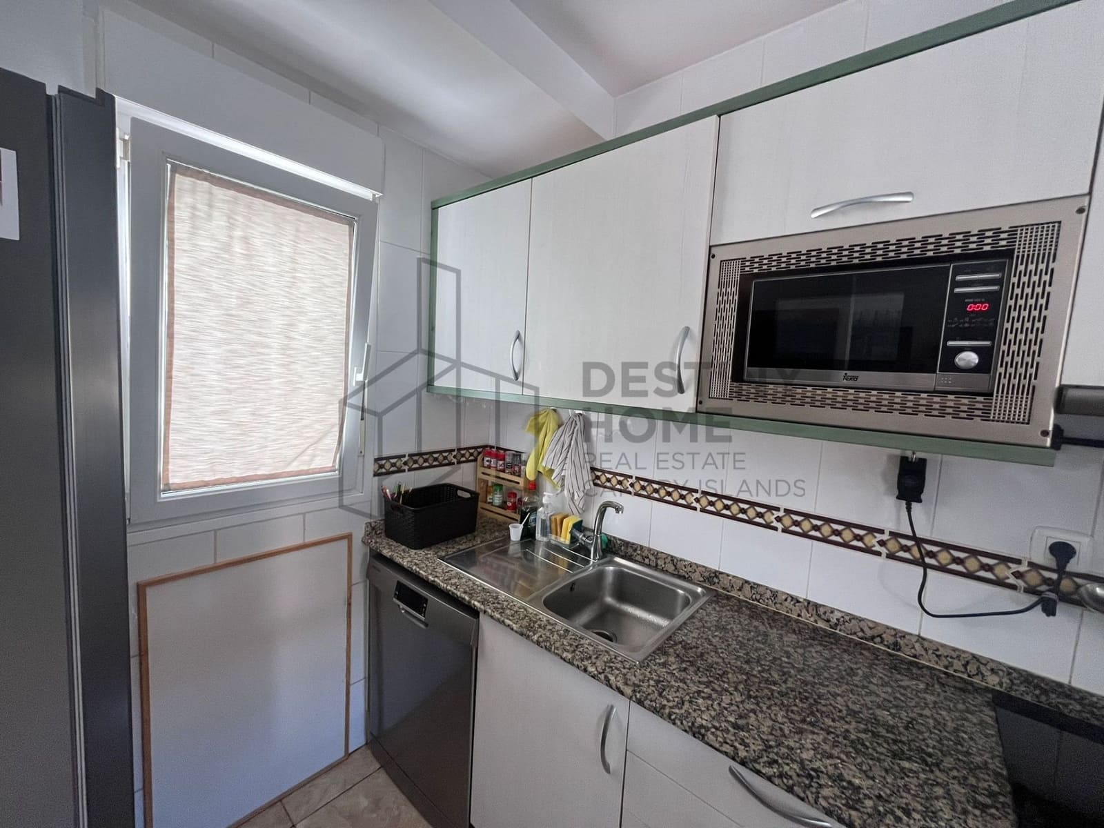 2 bedroom Flat for sale in Puerto del Rosario with garage - € 178,000 (Ref: 9830777)