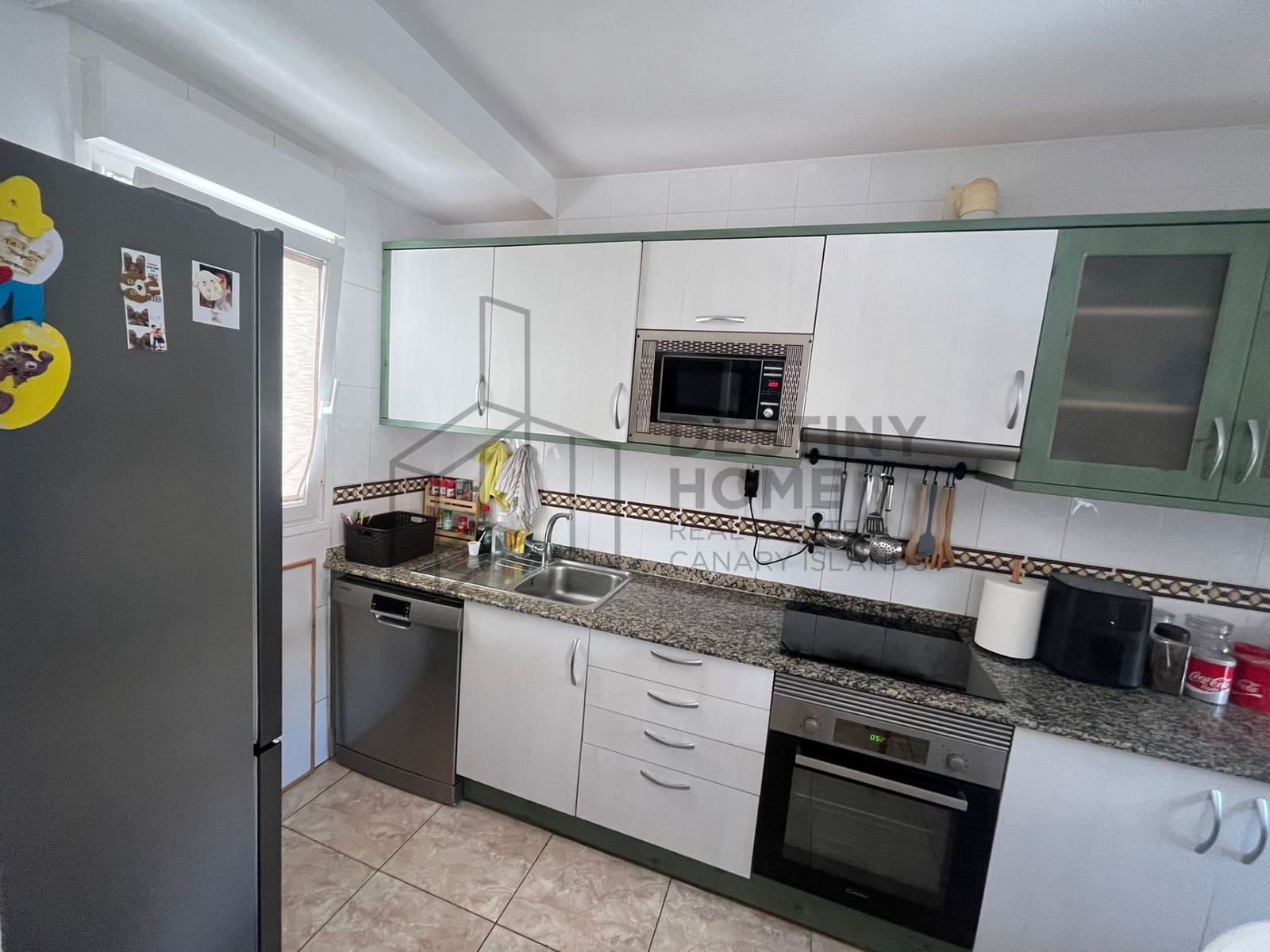 2 bedroom Flat for sale in Puerto del Rosario with garage - € 178,000 (Ref: 9830777)