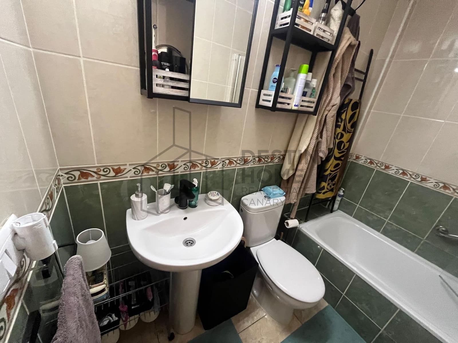 2 bedroom Flat for sale in Puerto del Rosario with garage - € 178,000 (Ref: 9830777)