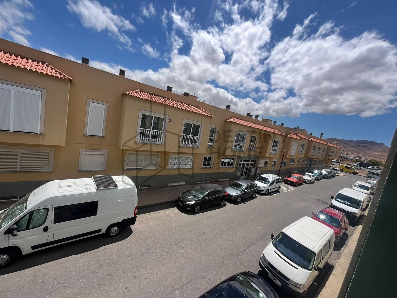 2 bedroom Flat for sale in Puerto del Rosario with garage - € 178,000 (Ref: 9830777)